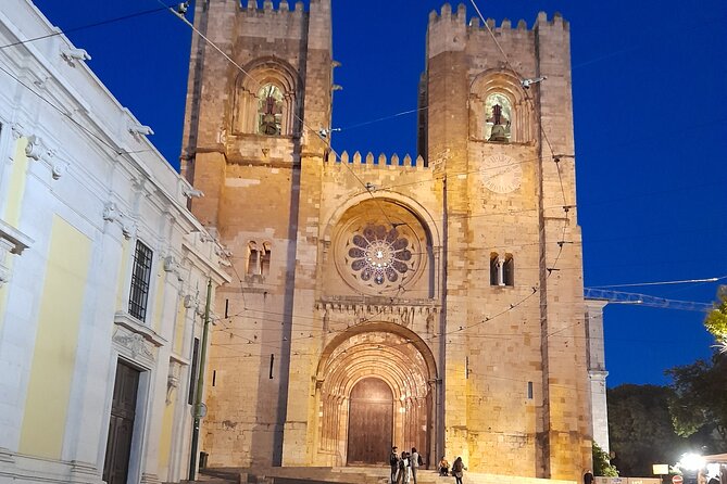 1-hour private eco tuk-tuk tour for up to 6 people through Lisbon - Igreja de São Vicente de Fora: A Philippine-Dynasty Church Outside the Walls