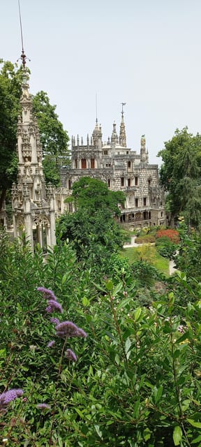 1 Hour Private Sintra Sightseeing Tour by Renault 4L - The guide factor: pacing and practical context