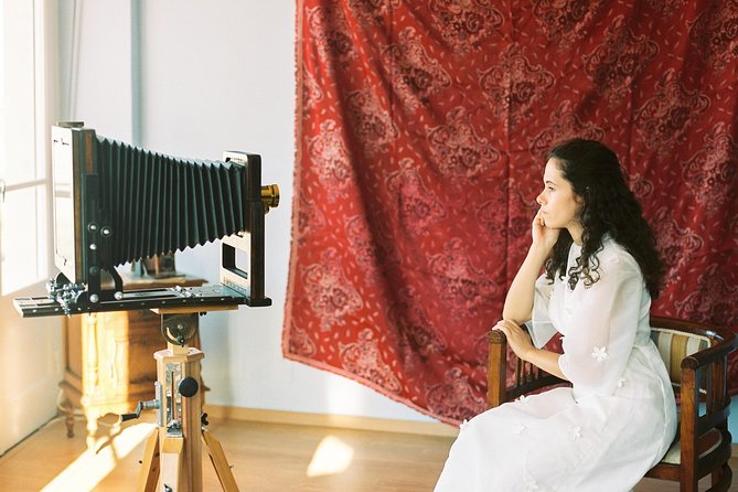 19th Century Photography Experience - Entering Five Historic Photography Studio in Sintra
