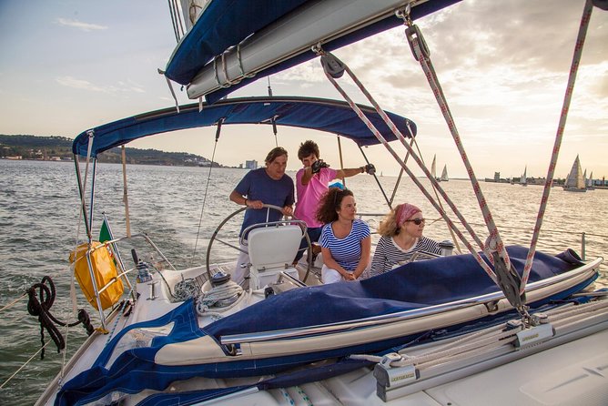 2,5h Lisbon Sunset Sail with Drinks and Snacks - Marina Parque das Nações start: settling into a small-boat evening
