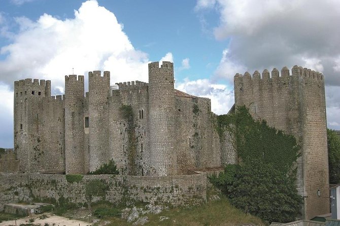 2-Day Sacred Portugal Trip: Fátima, Batalha, Nazaré and Óbidos, from Lisbon - Batalha Monastery: A UNESCO Stop That Feels Focused