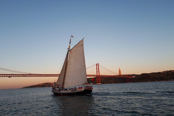 2-Hour Lisbon Traditional Boats Sunset Cruise with White Wine - What you see from the water, from São Jorge to Belém Tower