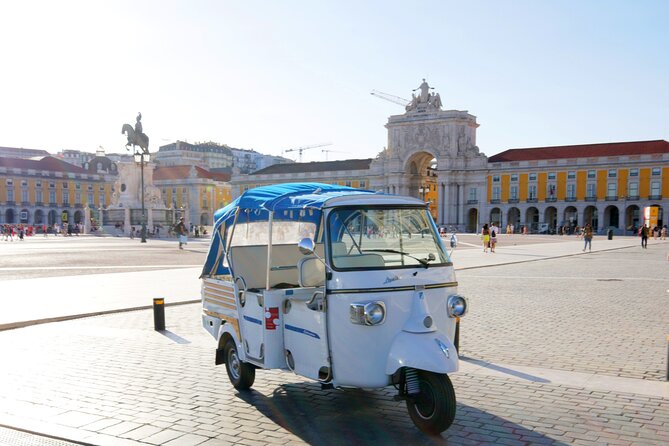 2-Hour Private Historic Lisbon Tour by Tuk Tuk - Quick hits before you go