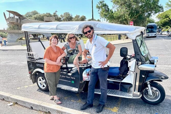 2 Hour Tuk Tuk Tour of the Old Town it will make you fall in love - Stop 3: Miradouro das Portas do Sol, the view that sells the story