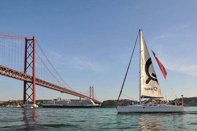 2 Hours Private Sailing Tour in Lisbon - What You Actually Get Onboard: Cracker Snack and One Drink