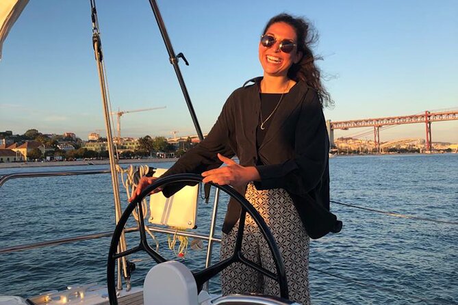 2 Hours Sailing Tour in Lisbon - Alfama along the edges, plus Cristo Rei as the final viewpoint
