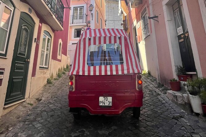 2h Lisbon Private Historical Center Tour by Tuk Tuk - Santa Luzia and Portas do Sol: tile walls and river views