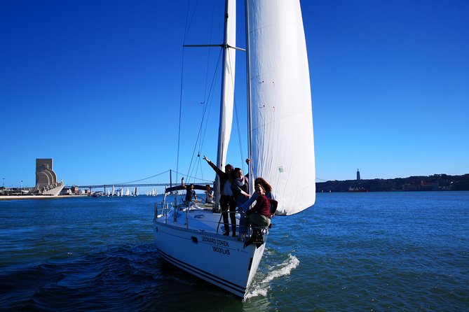2h Private Group - Exclusive Boat Tour with Local Sailors - Meet the Crew: Pedro, David, and Inis