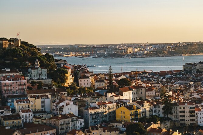 2h TukTuk Private Tour Free Pick-up - Miradouro da Graça and Convento da Graça: the viewpoint behind the walls