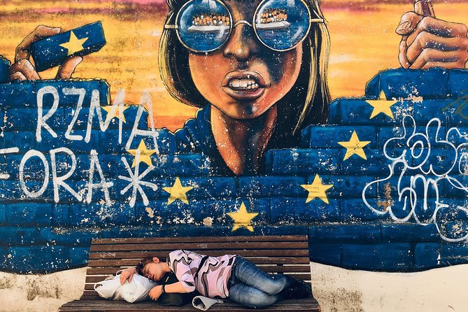 3-Hour Guided Street Art Walking Tour of Lisbon - Stop 3: Baixa de Lisboa, azulejos, and the design language of tiles