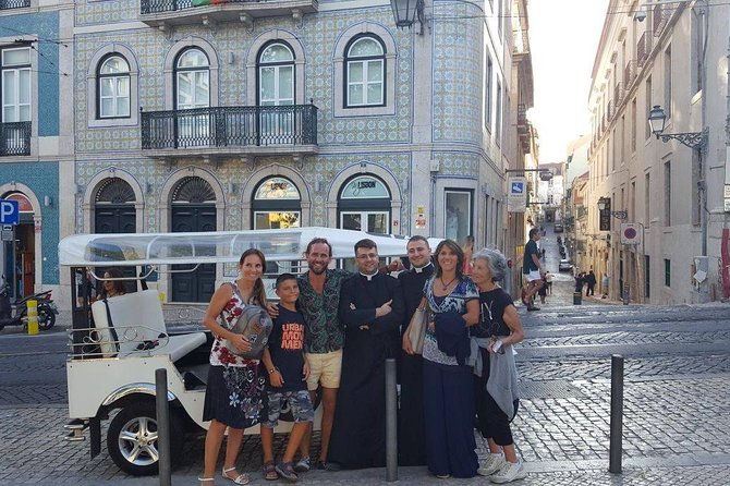 3 hour Private ECO Tuk Tuk Tour of Lisbon with Cherry Liqueur - Stop by Stop: Cathedral, Alfama Views, Pantheon, and More