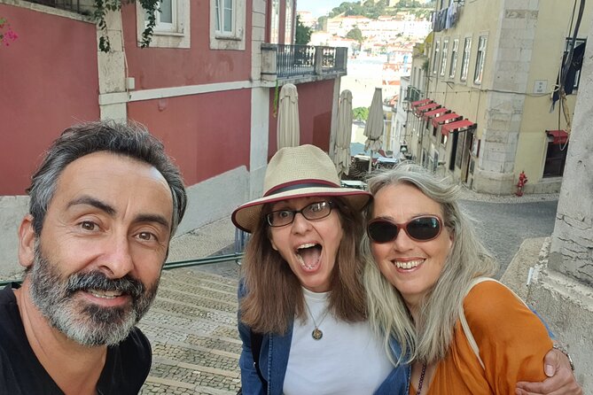 3 Hours Tuk Tuk Tour - Lisboa beyond the guidebooks - Bairro Alto, Príncipe Real, São Bento, and Chiado in a single glide