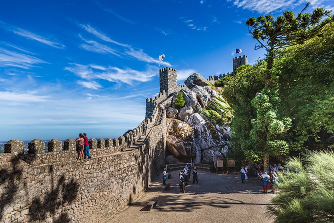 3 Tours Private / Tour SINTRA Second Day Tour FÁTIMA Third day Tour LISBON - Key highlights you can count on