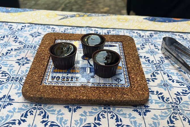 3h30 Tour | Lisbon Essentials: See, Taste and Learn with a Local - Alfama without the maze meltdown: timed walk + ginjinha