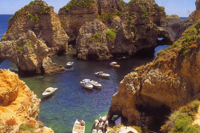 4-Day South Portugal Tour from Lisbon: Lagos, Algarve Coast, Sagres, Évora, Beja and Setúbal - Day 1 in Évora: granite cathedrals, Franciscan art, and Roman clues