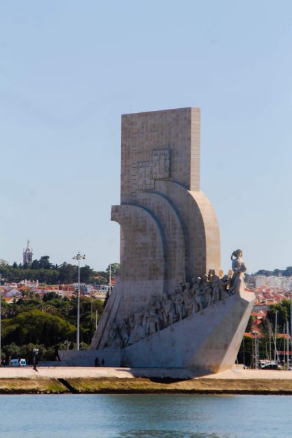 4-hour sightseeing tour by Tuk-Tuk Lisbon old town and Belém - Photo-Friendly 360-Degree Moments on an Electric Tuk-Tuk