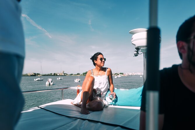 4 Hours Private Tour with Dives in Catamaran in Lisbon - Oeiras swimming time: what to expect and what to bring