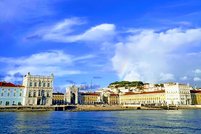 4h Exclusive Sail in Lisbon: Your Private Escape - Almada to Alfama viewpoints: Cristo Rei and Castle of Saint George