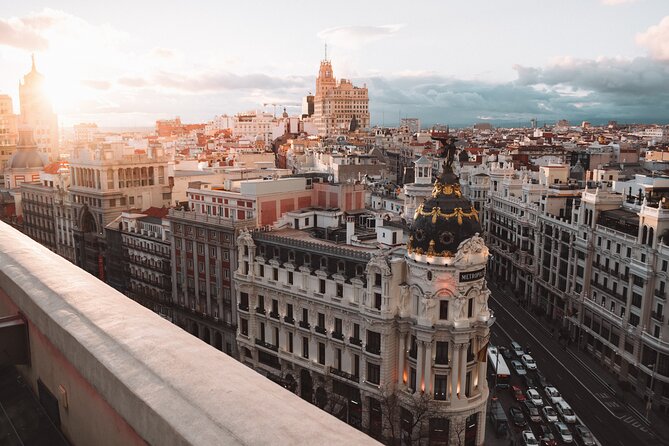7-Day Classic Trip in Portugal and Spain - Santa Justa funicular views and Rossio-Carmo walking energy