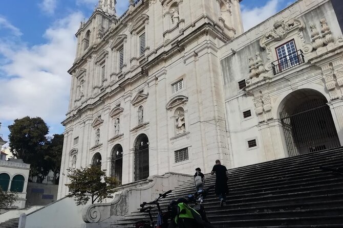 7 Hills and 14 Viewpoints - Lisbon E-Bike Tour - Starting point and timing: what your morning should look like