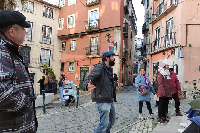 Alfama Tour in Lisbon Old Town - Stop 2: Chafariz d’El Rei, medieval water in plain sight