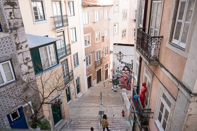 Alfama Walking Tour Lisbon - Igreja de S Domingos, going inside for history and context