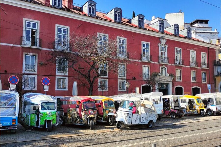 All Historical Lisbon Tuk Tuk Tour - What you do and don’t stop for: how to set expectations