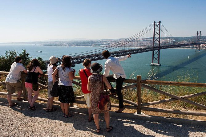 Arrabida and Sesimbra Small-Group Day Trip from Lisbon with Wine Tasting - Sesimbra: Seafood Lunch at Your Pace, then Beach Walk Options