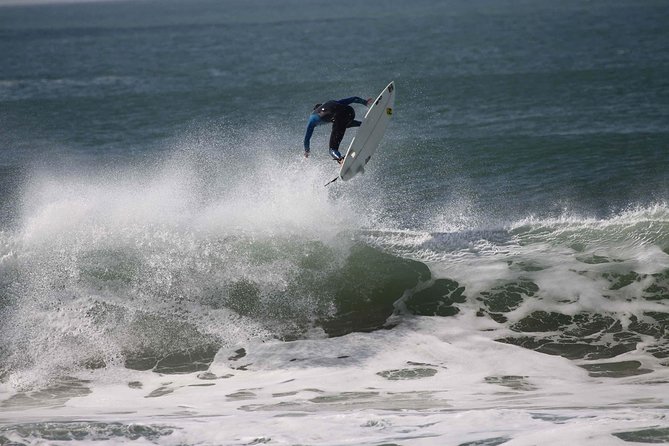 Aulas de Surf - Pickup from Caldas da Rainha: the easiest way to fit this in
