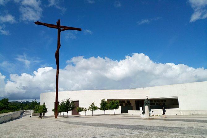 Batalha, Alcobaça, Óbidos, Fátima & Nazaré Private Tour - Batalha Monastery and the Portuguese Gothic story you’ll actually notice
