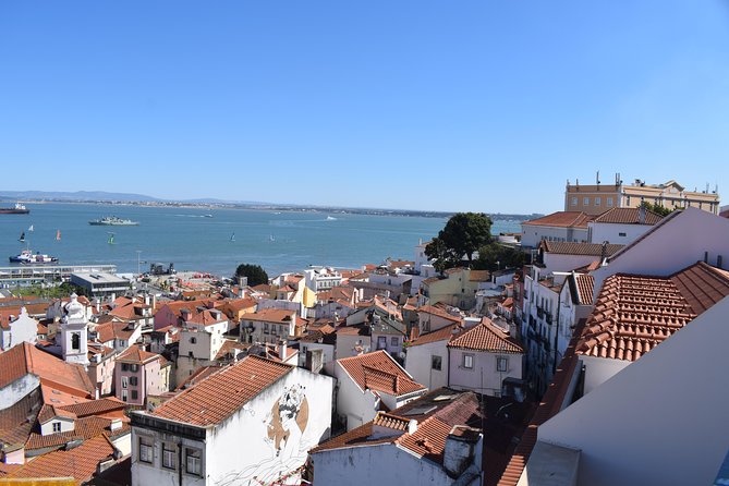 Be a local in Lisbon - Private Tour - Estrela Basilica and the Sacred Heart of Jesus: 18th century faith and form