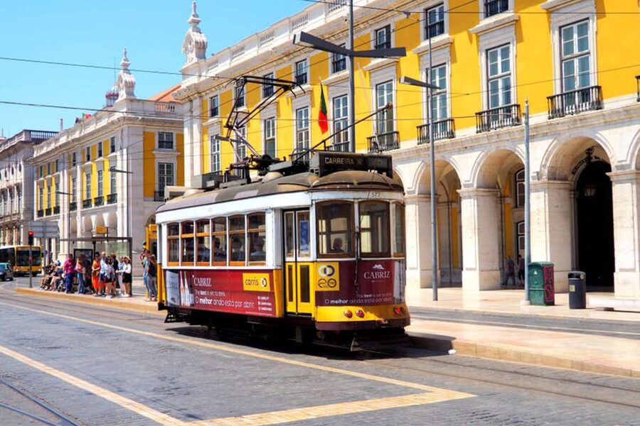 Belem: 4-HOUR Guided Tuk Tuk Tour in Historic BELEM - Belém Tower, the Monument to the Discoveries, and Tagus River views