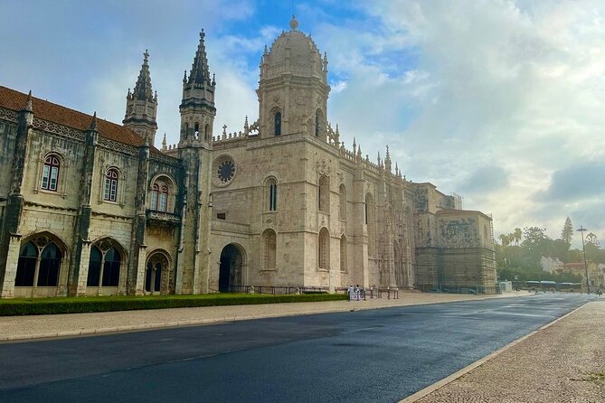 Belém and Jerónimos Monastery Private Walking Tour & Ticket - Key highlights at a glance