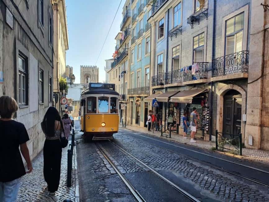 Belem, Cristo Rei & Historical Part of Lisbon. - Jerónimos Monastery: why lines can change your plan