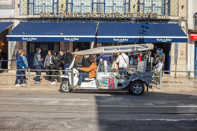 Belém Private Tuktuk Tour - Urban art and the President’s residence: the quick stops that add character
