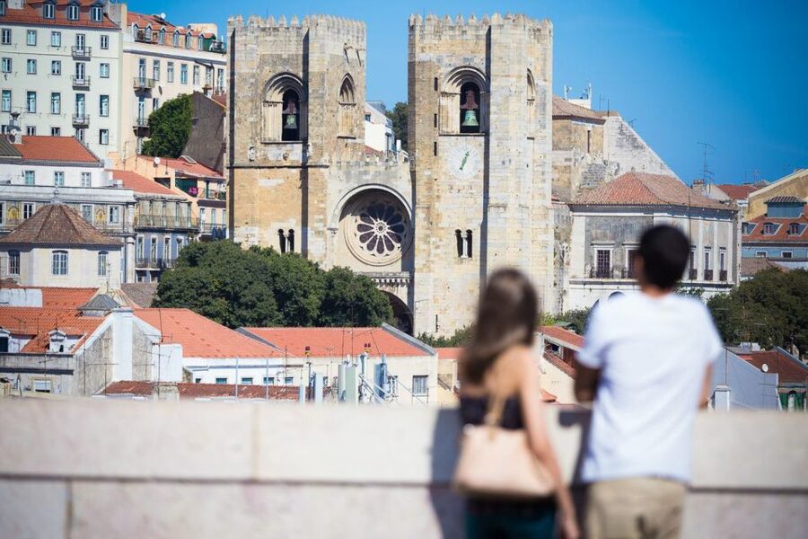 Best of Lisbon Walking Tour: Rossio, Chiado & Alfama - Chiado: old cafés, bookstores, and the charm you can actually walk through