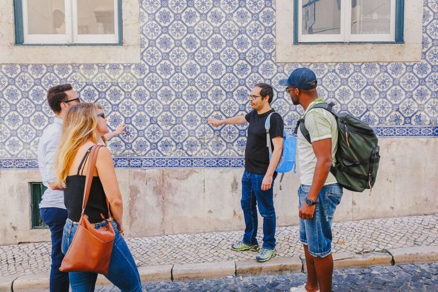 Best of Lisbon Walking Tour: Rossio, Chiado & Alfama - Pastel de nata and wine tastings: why the breaks feel like part of the tour