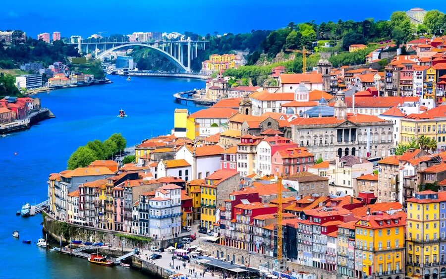 Best of Porto - Private Tour from Lisbon - Porto viewpoints and why the hills are the real attraction