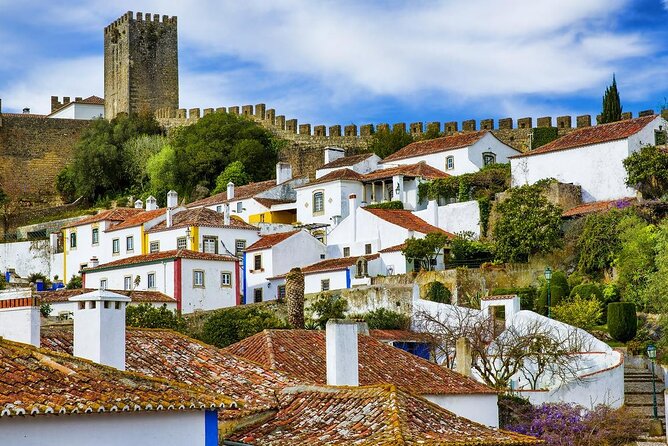 Big Waves of Nazaré - Private Tour - Why a private Nazaré, Óbidos, and Batalha day works