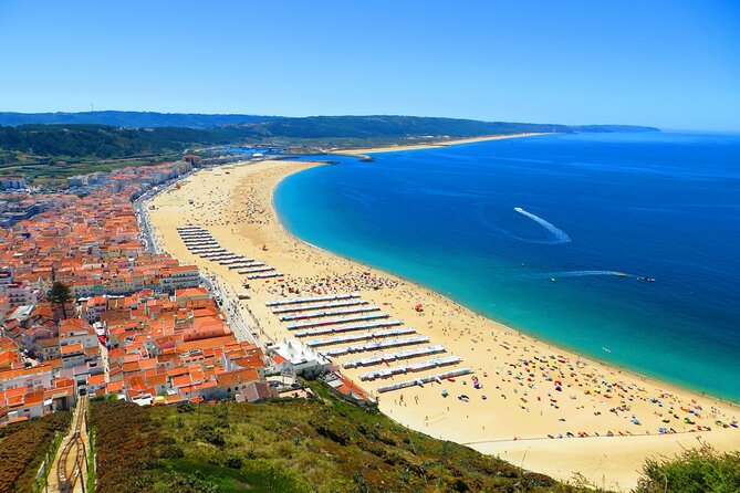 Big Waves of Nazaré - Private Tour - Batalha Monastery, UNESCO-grade Gothic with Manueline details