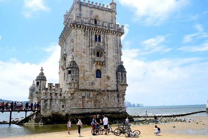 Bike Tours Lisbon - Center of Lisbon to Belém - Stop 3: Ponte 25 de Abril, the Golden Gate comparison moment