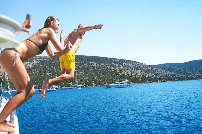 Boat Party to the Beach with Swimming Stops, DJ and Open Bar - Price and Value: What $41 Really Buys on the Water