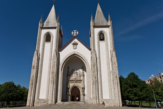 Campo de Ourique, Lisbon Coolest Quarter - Private Walking Tour - Stop 1: Igreja do Santo Condestável, modernist Lisbon on foot