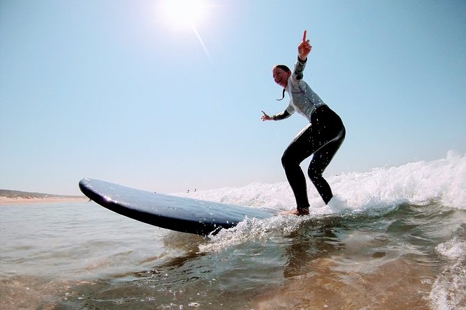 Caparica Surf Experience - Instructors and Feedback: What Good Coaching Looks Like