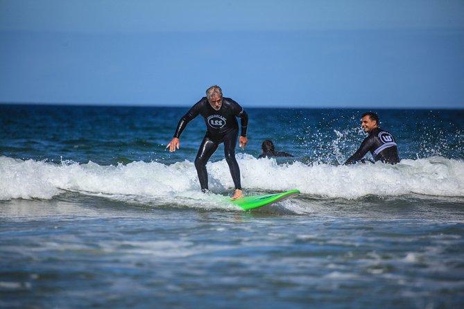 Capifórnia Surf Experience - Lisbon - Daniel and the coaching style, fun plus clear safety