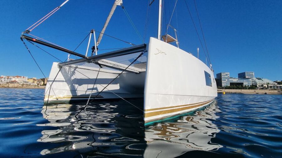 Cascais:Luxury Private Sailing Catamaran Cruise with a Drink - Boarding at Cascais Marina, Pontoon L, and what you’ll notice right away