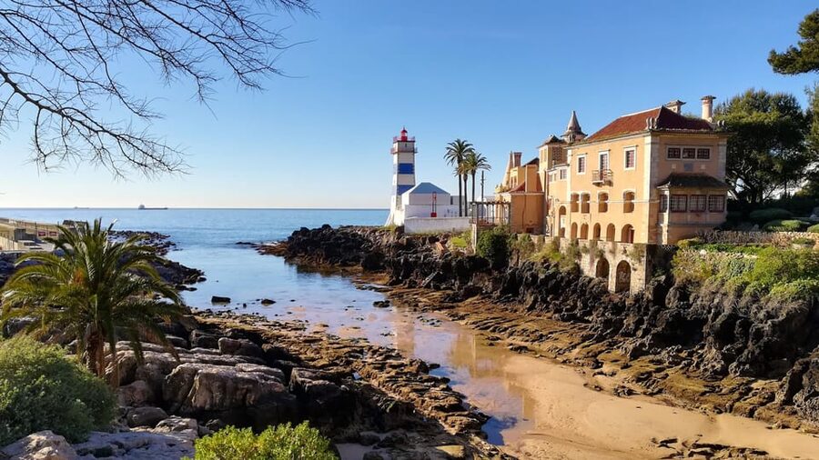 Cascais: Small group tour Sintra & Cabo da Roca & Cascais - How this 7-hour route works, from palaces to cliff edges