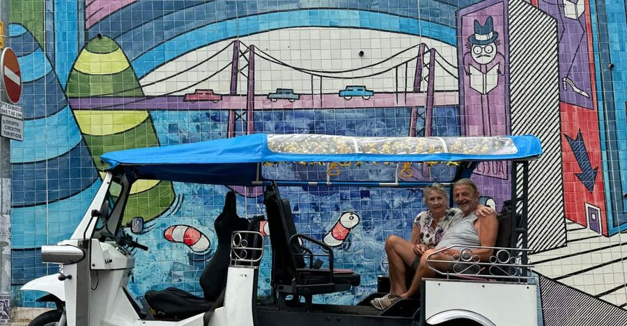 City Highlights Eco Tuk Tours - Pink Street and Commerce Square: Your First Big Lisbon Impressions