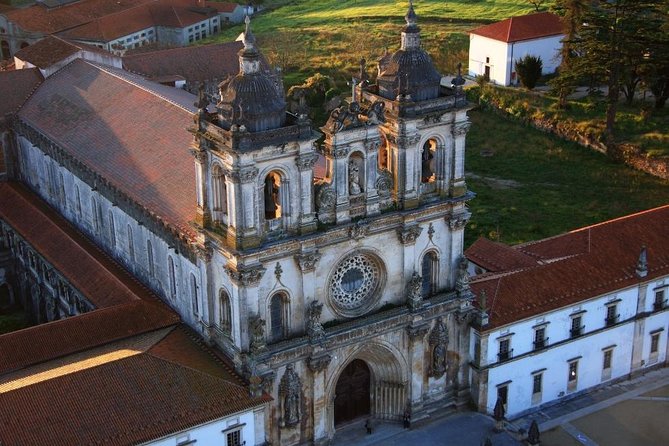 Convent of Christ, Batalha and Alcobaça Monasteries Tour from Lisbon - What the private guide adds on the road