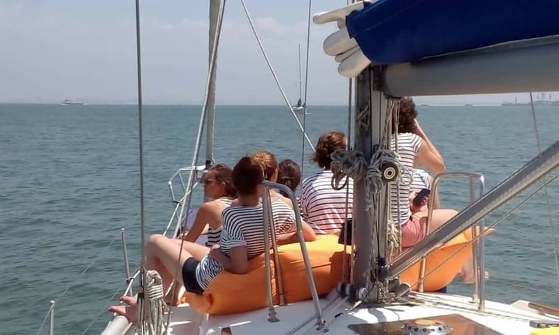 Cultural Sailing Tour in Lisbon - Comfort Tips for a Windy, Photo-Friendly 2-hour Cruise